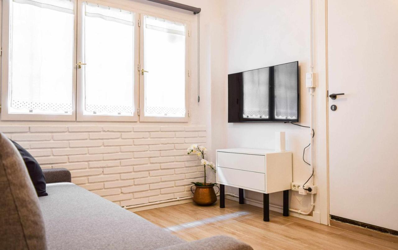 Casa Besalu Estudio En El Centro Del Pueblo Zewnętrze zdjęcie