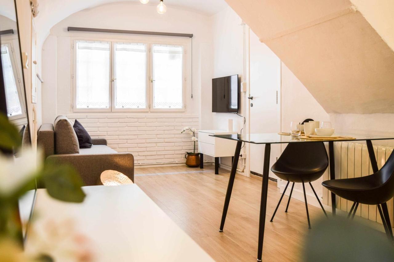 Casa Besalu Estudio En El Centro Del Pueblo Zewnętrze zdjęcie