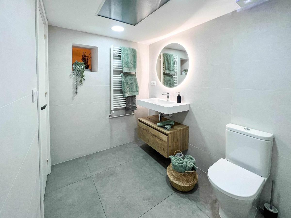 Casa Besalu Estudio En El Centro Del Pueblo Zewnętrze zdjęcie