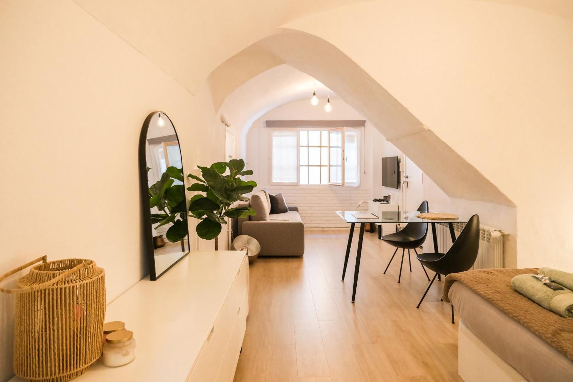 Casa Besalu Estudio En El Centro Del Pueblo Zewnętrze zdjęcie