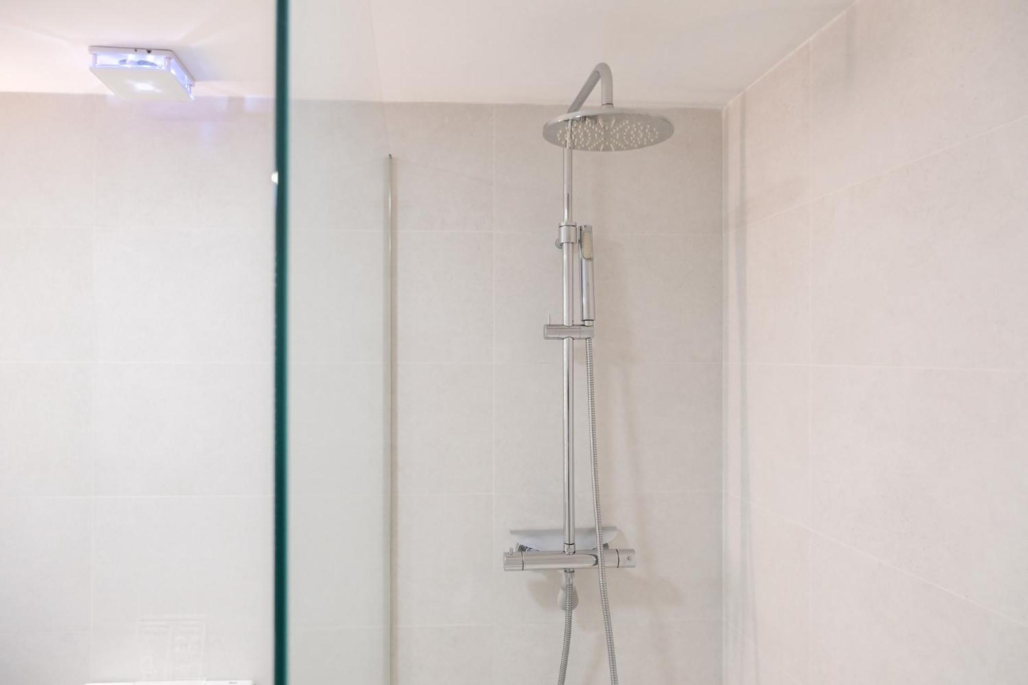 Casa Besalu Estudio En El Centro Del Pueblo Zewnętrze zdjęcie