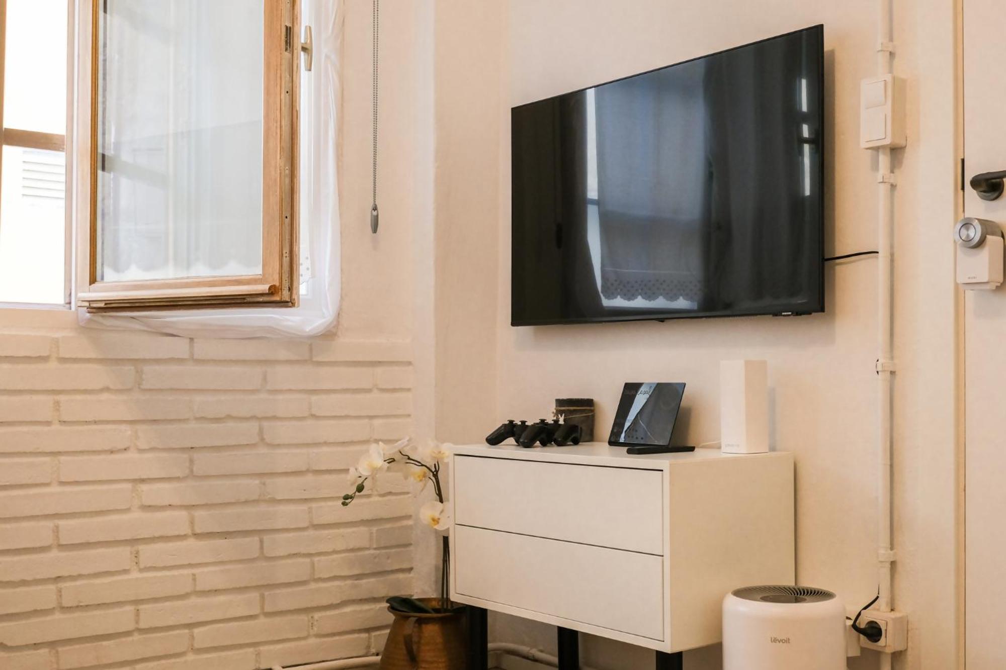 Casa Besalu Estudio En El Centro Del Pueblo Zewnętrze zdjęcie